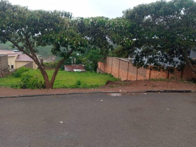 DB 068 Gscuriro very nice cheapest plot for sale in prime locations of kigali Rwanda